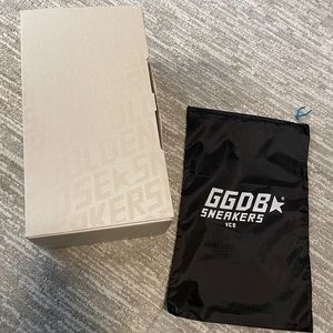 Golden goose shoe box + bag